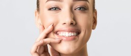 Faceta dental em resina: o que é? Para quem é indicado?